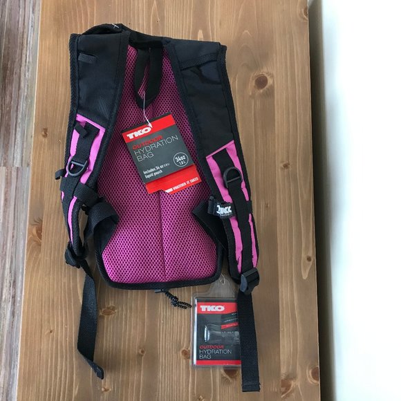 TKO Outdoor Hydration Backpack Hiking Running Bag NO BLADDER Onyx/Wildberry - Picture 3 of 5